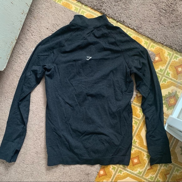 Gymshark ‘Vital’ Seamless 1/2 Zip Pullover (M) - black - Picture 2 of 6